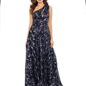 Betsy & Adam One-Shoulder Metallic Navy Leaf Gown Size 12 – Formal/Prom/Wedding
